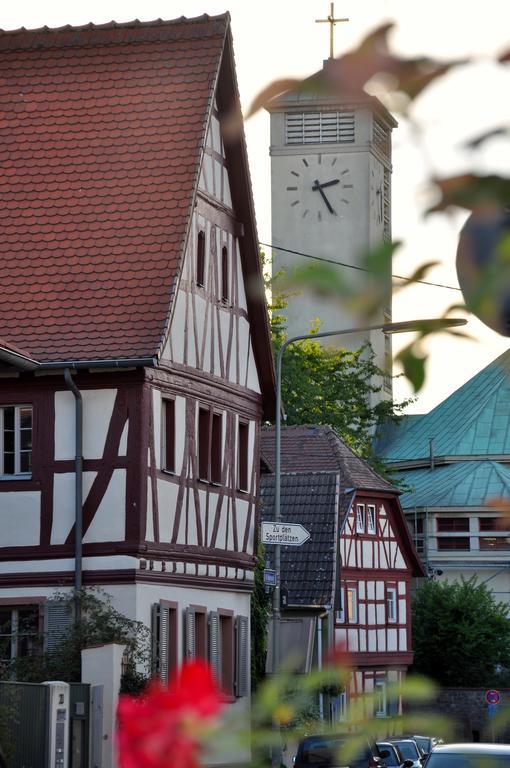 Gastezimmer Am Hof Frankfurt am Main ภายนอก รูปภาพ