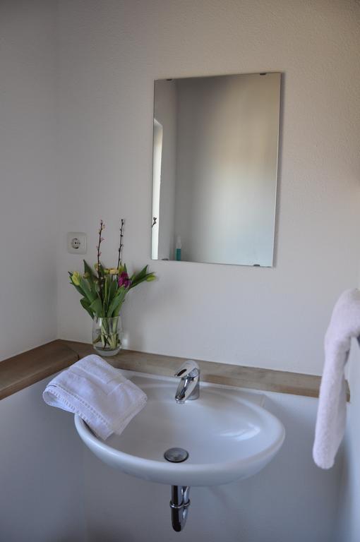 Gastezimmer Am Hof Frankfurt am Main ภายนอก รูปภาพ