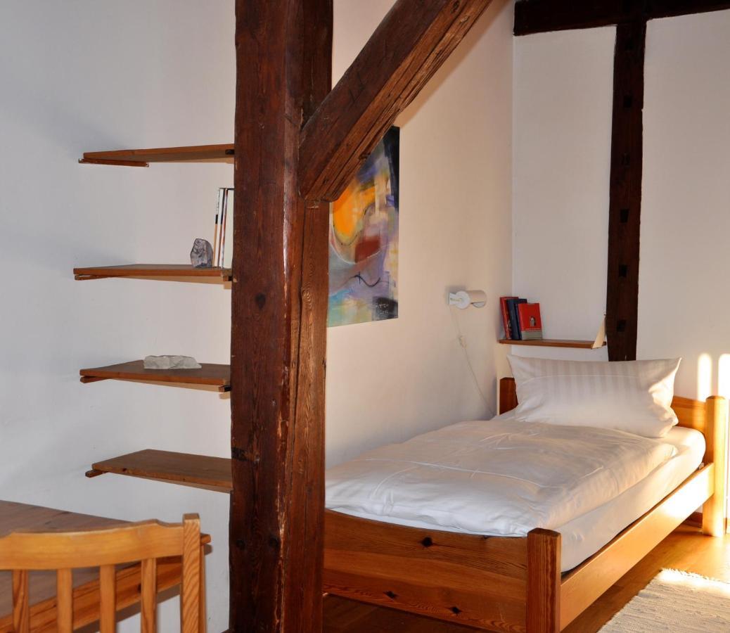Gastezimmer Am Hof Frankfurt am Main ภายนอก รูปภาพ